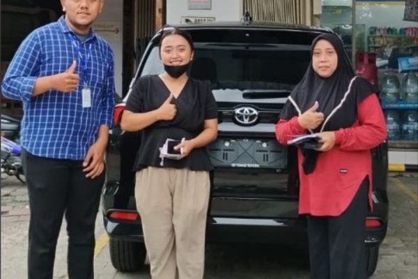 Ibu. Indri